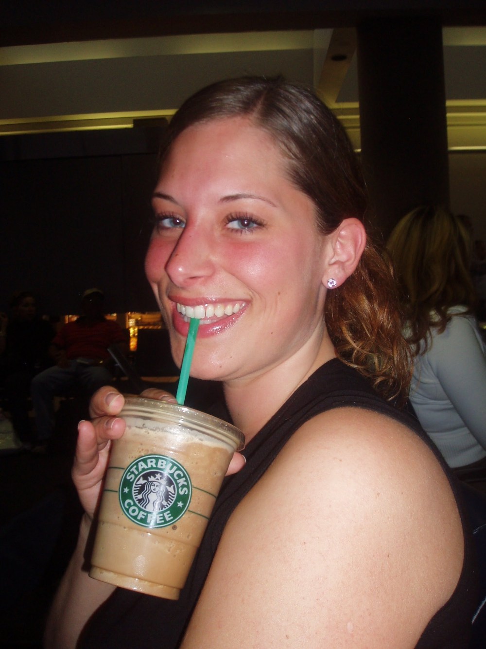 OLYMPUS DIGITAL CAMERA