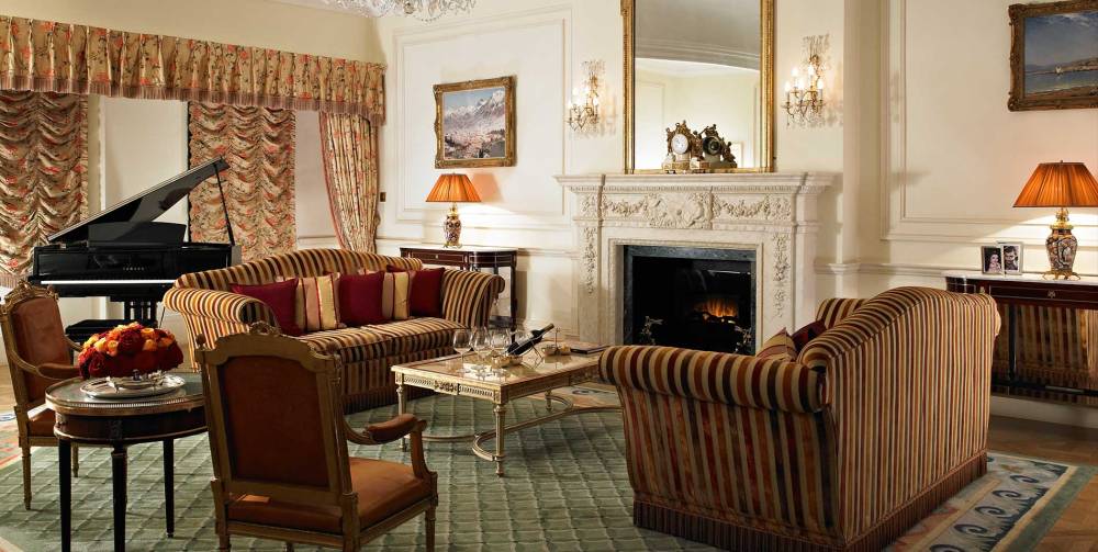 Prince-of-Wales-lounge-1900w