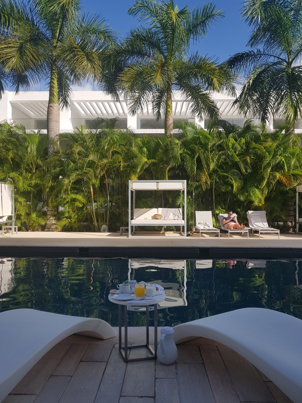 Frokost servert ved bassenget :) - Platinum Yucatan Princess - Mexico